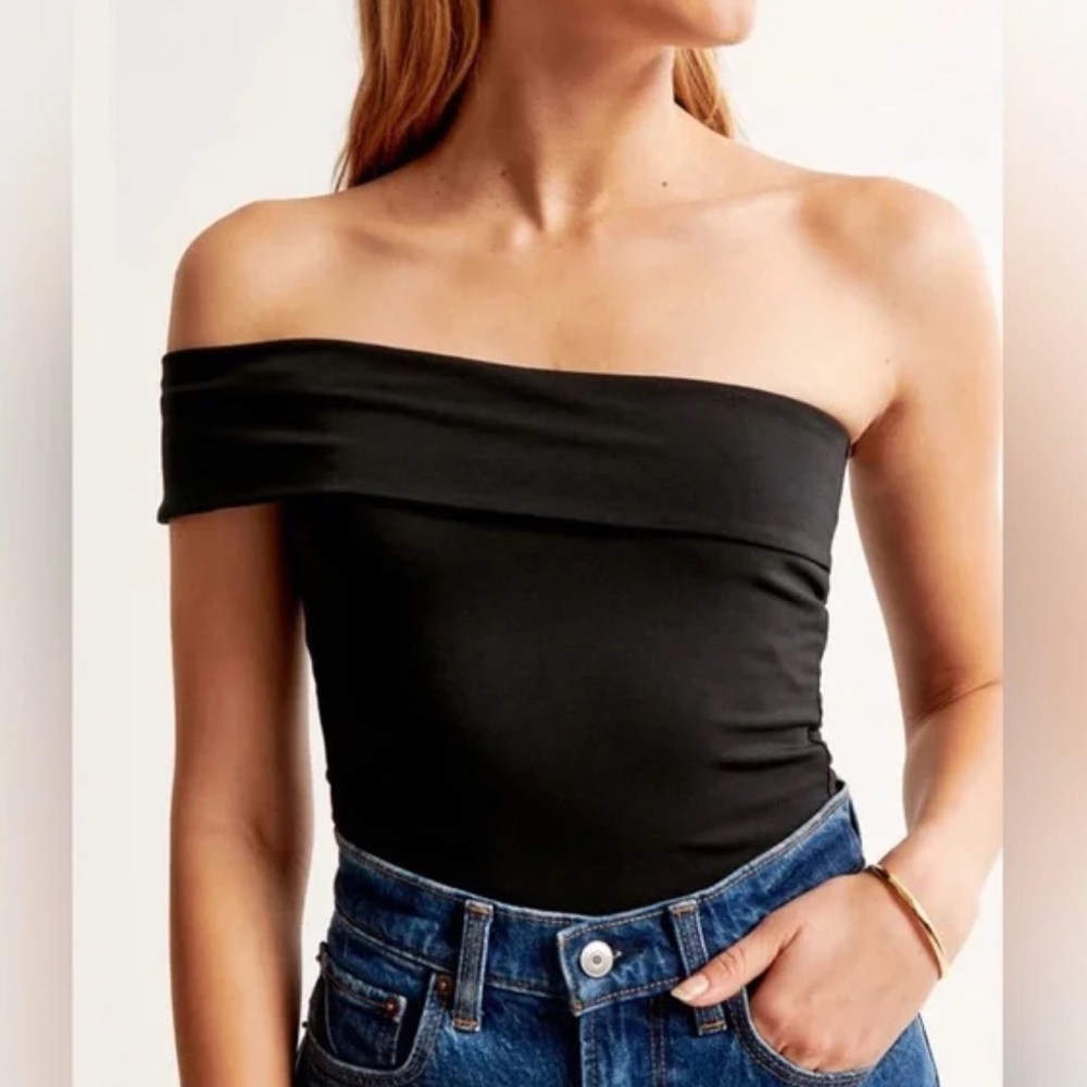 abercrombie off the shoulder black top